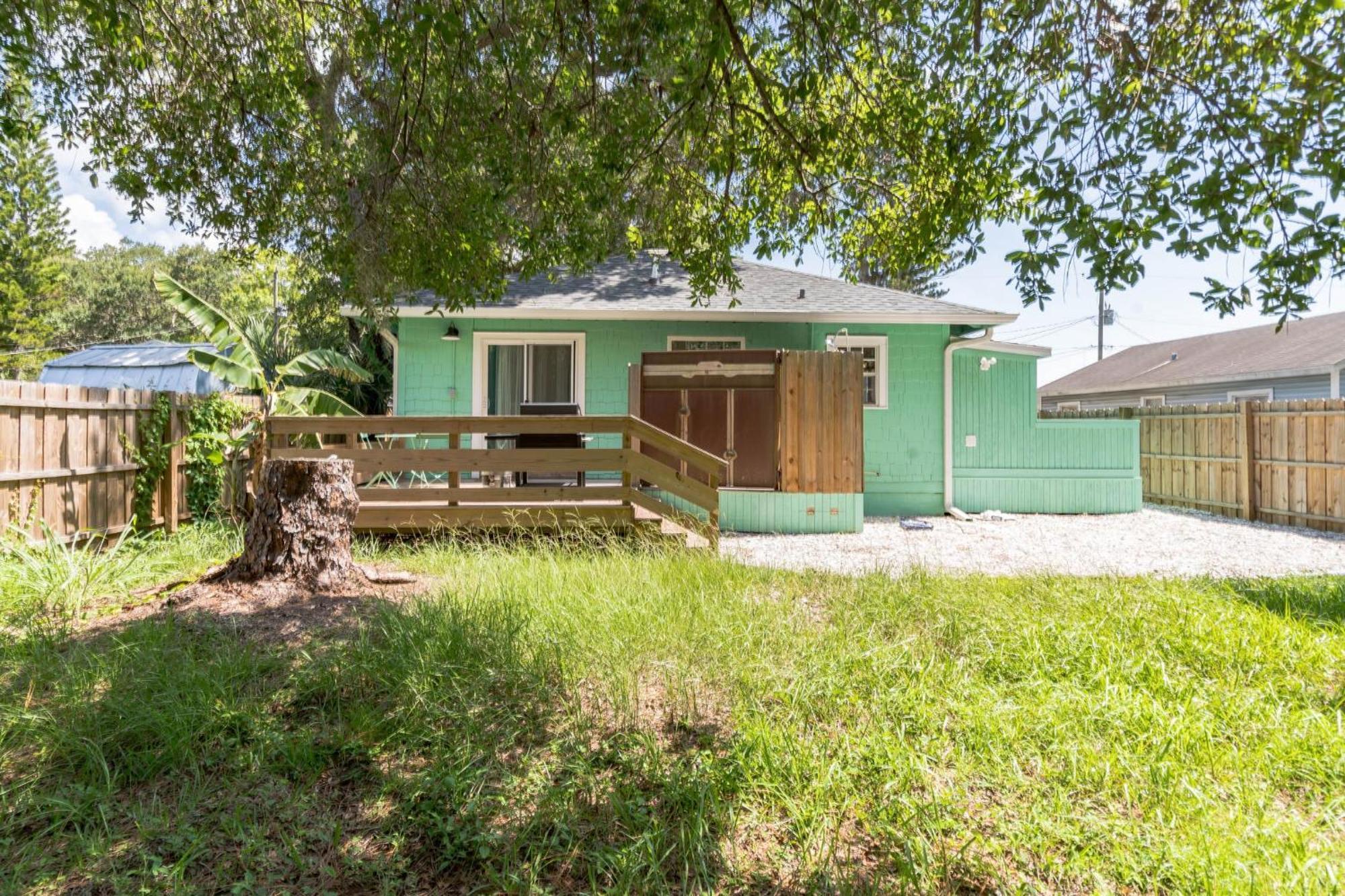 Sarasota, Fl Bungalow - Bright & Breezy Coastal Vibes - 10 Mins To White Sand Beaches Home Exterior photo